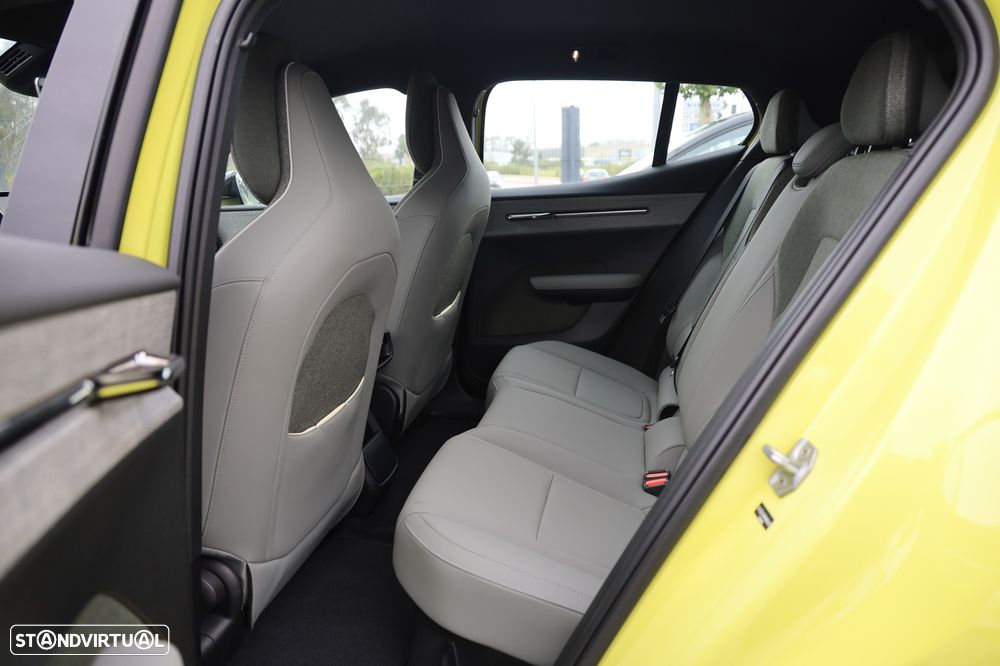 Volvo EX30 69 kWh Single Motor Extended Range Plus - 12