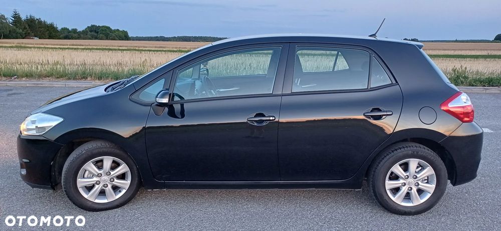Toyota Auris 1.4 D-4D - 2