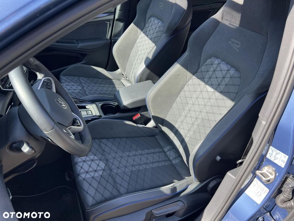 Volkswagen Golf 1.5 eTSI EVO R-Line DSG - 8