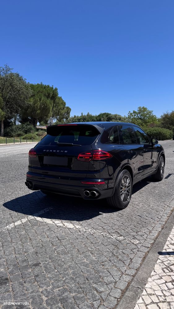 Porsche Cayenne S E-Hybrid - 32