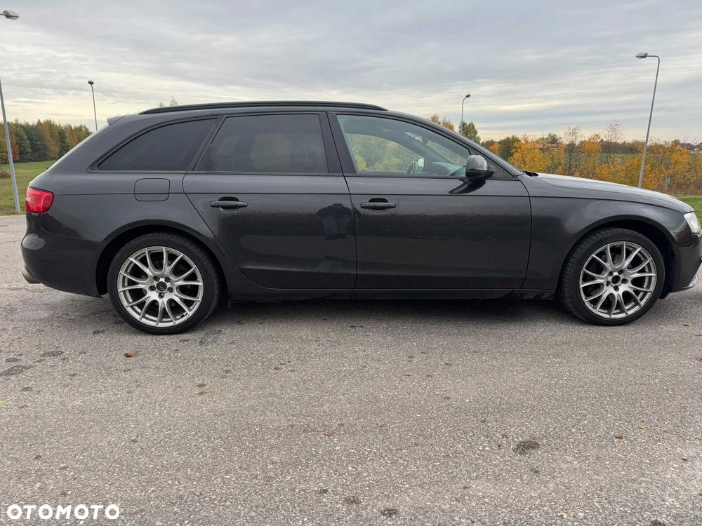 Audi A4 Avant - 4