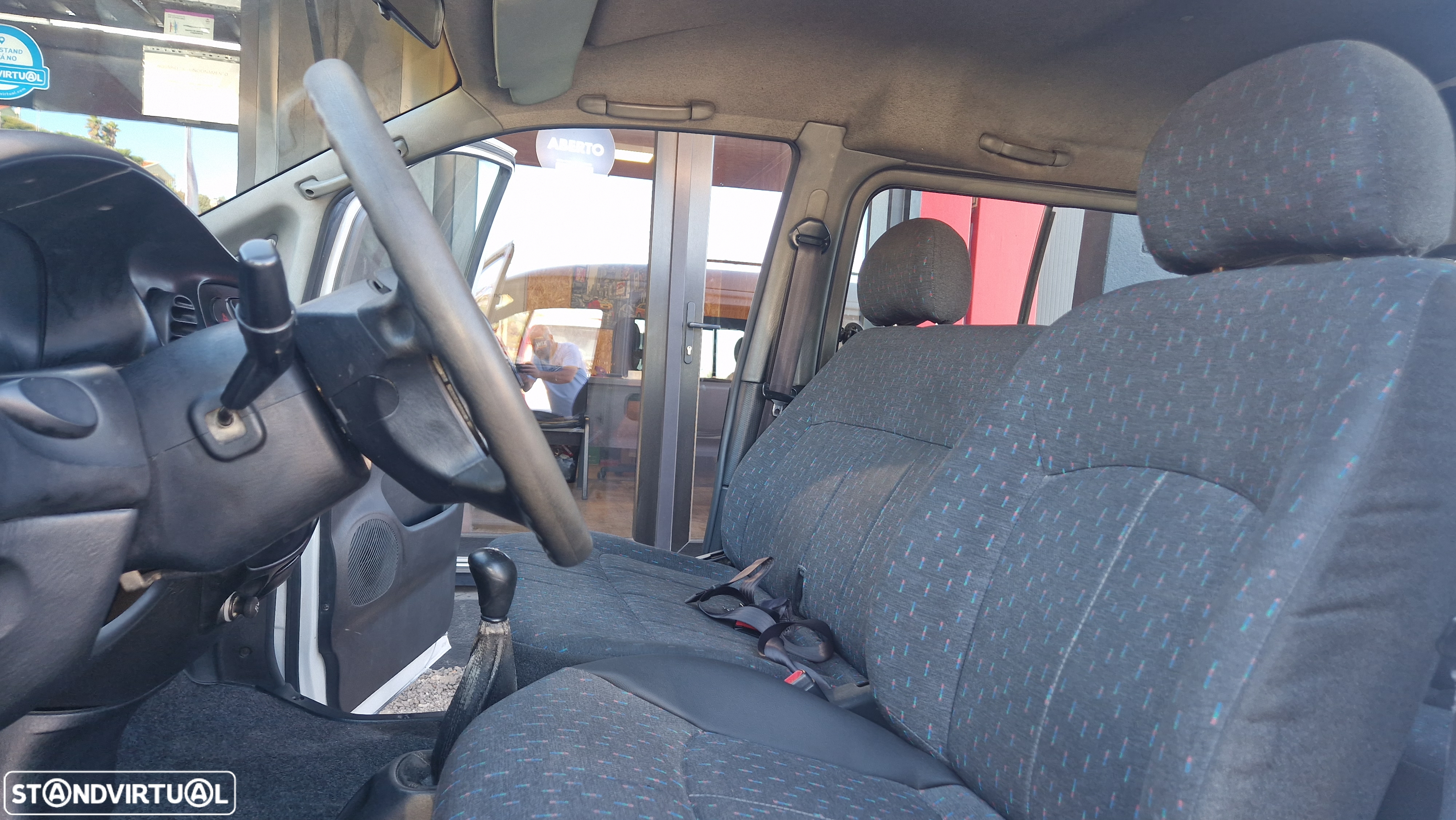 Hyundai H-1 Starex - 9