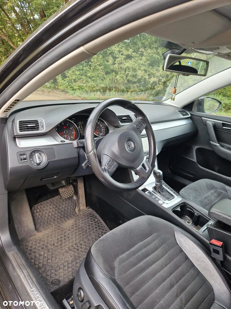 Volkswagen Passat 1.8 TSI Comfortline DSG - 10