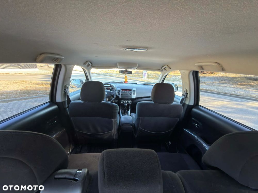 Mitsubishi Outlander 2.4 2WD - 5