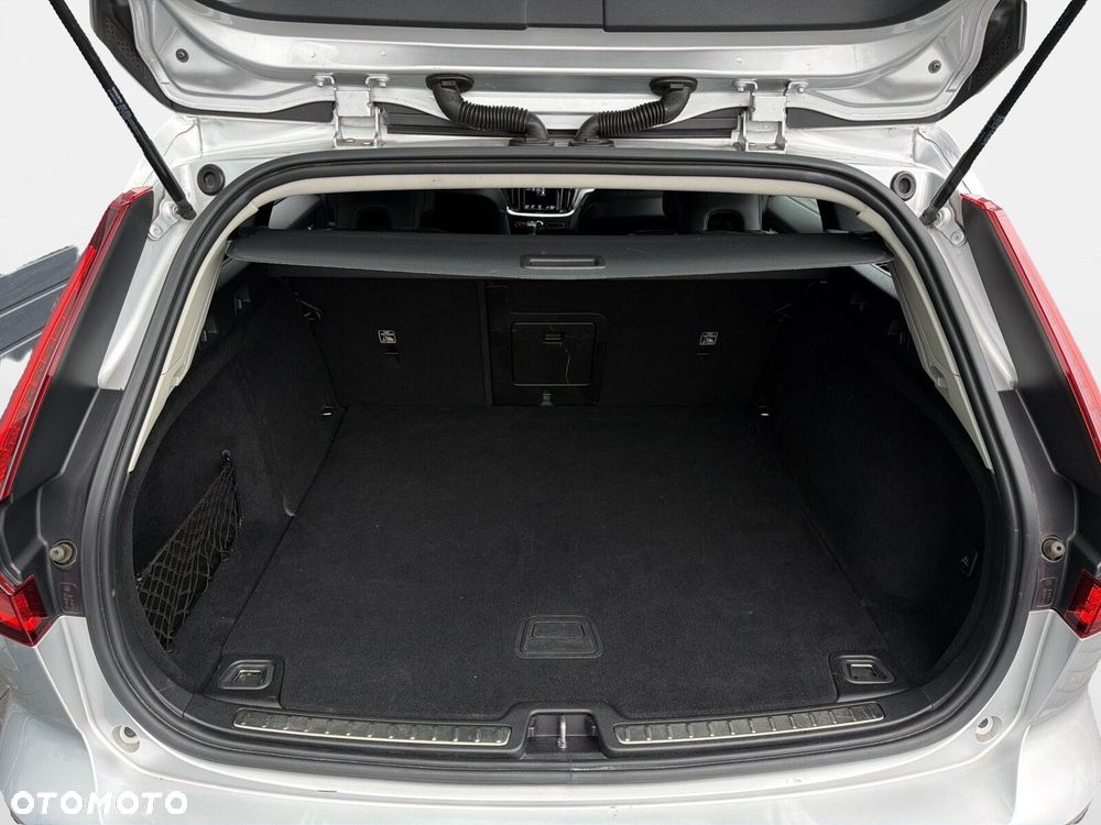 Volvo V60 D3 Momentum - 27