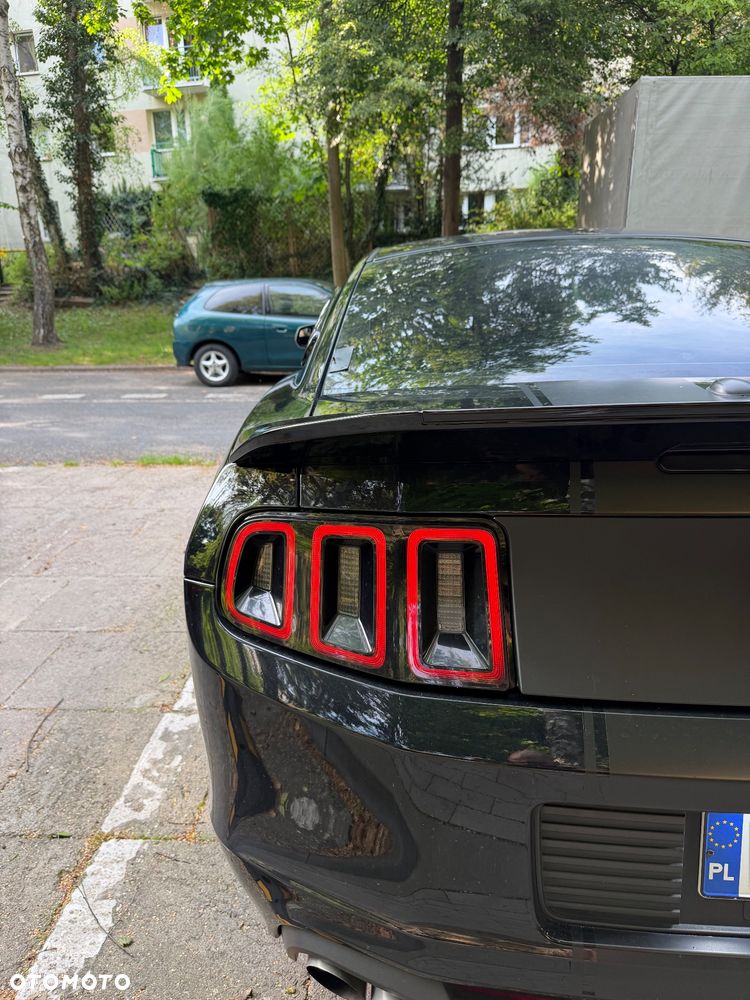 Ford Mustang 5.0 V8 GT - 9
