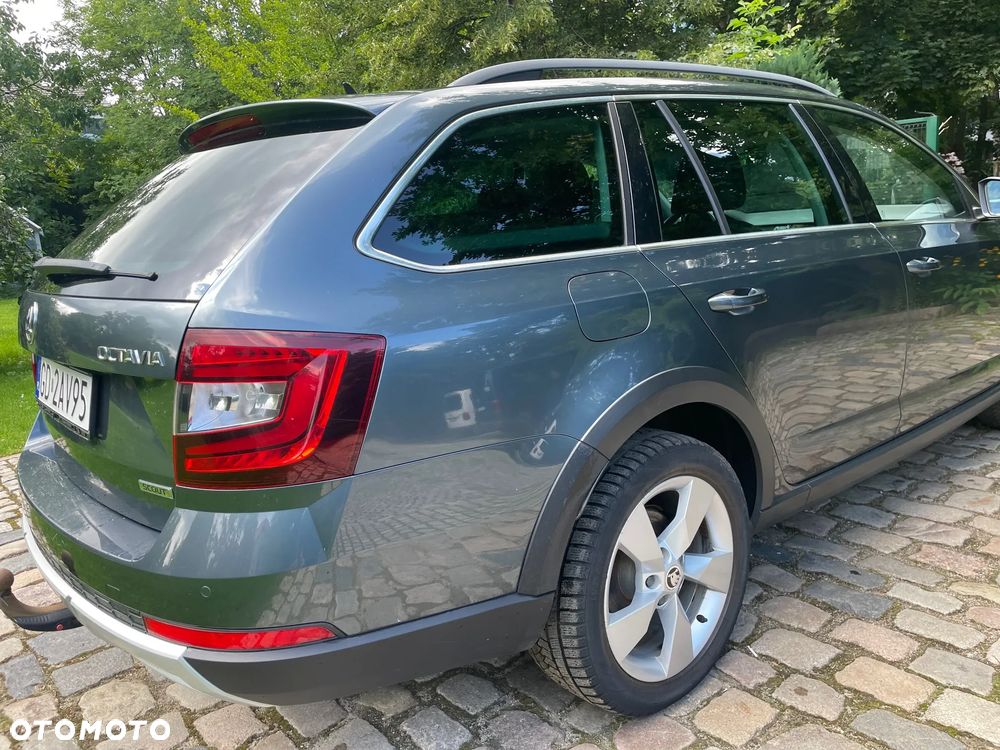 Skoda Octavia Scout 2.0 TDI 4x4 DSG - 4