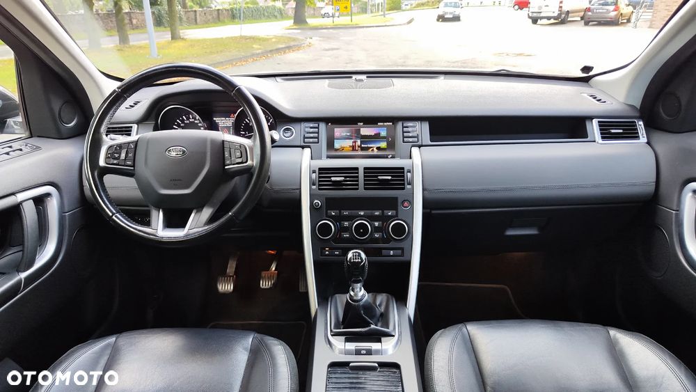 Land Rover Discovery Sport 2.0 TD4 HSE - 30