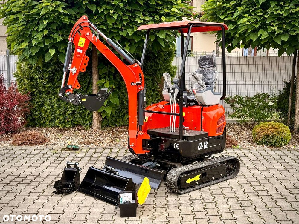 Inny Laite LT-18 Bez Kabiny 3CYLINDRY |NOWA| 3 ŁYŻKI GRATIS !! - 1