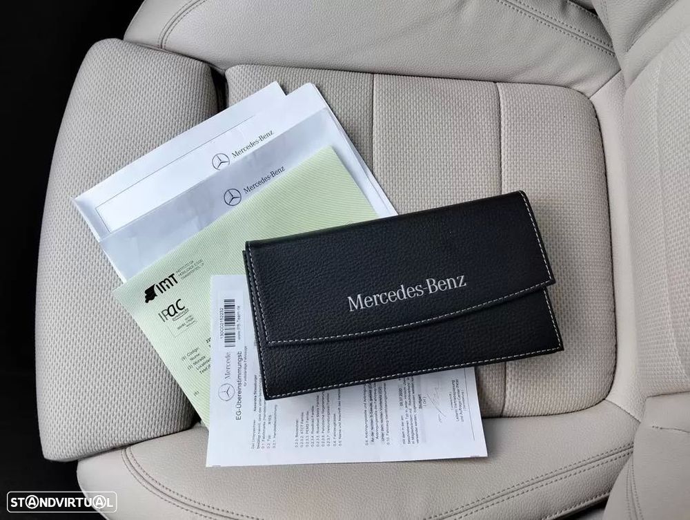 Mercedes-Benz E 300 de Avantgarde 4Matic - 12