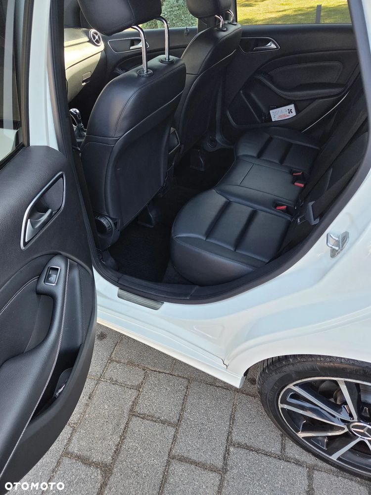 Mercedes-Benz Klasa B 180 CDI - 18