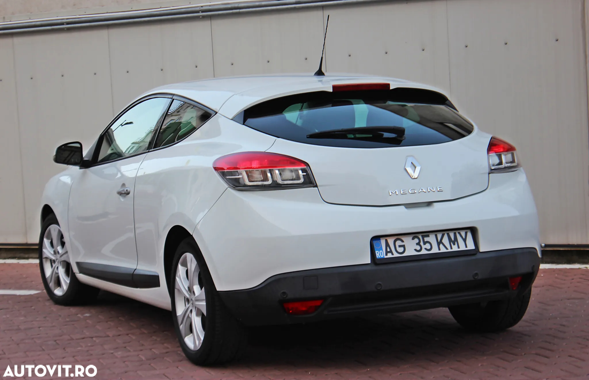 Renault Megane III Coupe 1.5 dCi Color Edition - 13