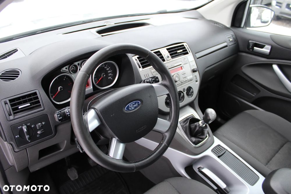 Ford Kuga - 15