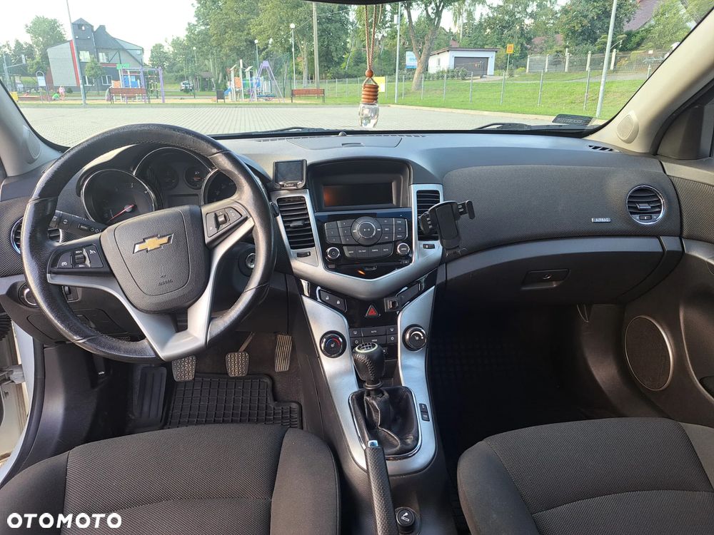 Chevrolet Cruze 1.7 D LT+ - 17