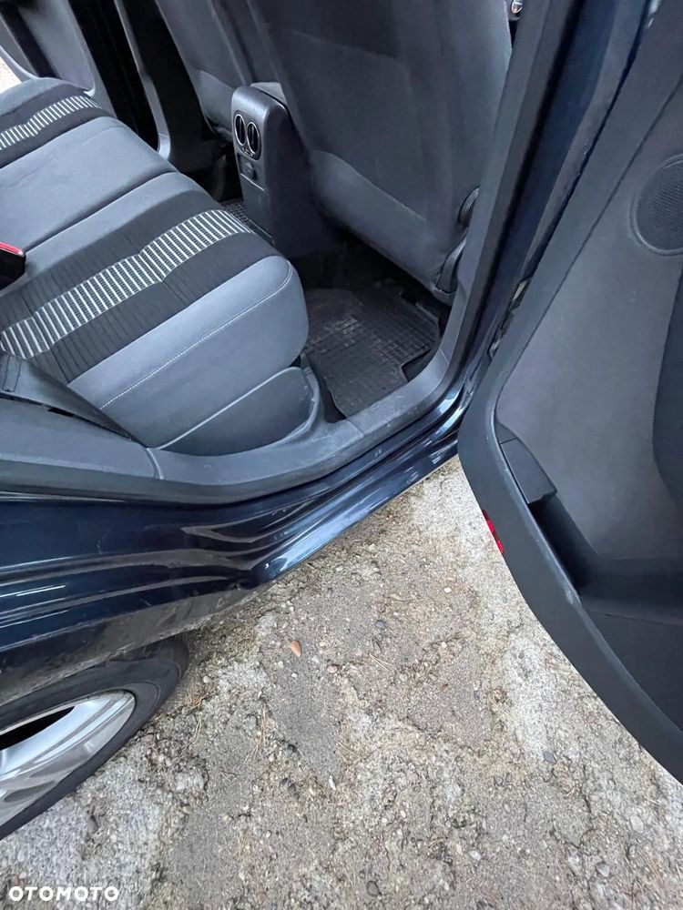 Volkswagen Golf - 36