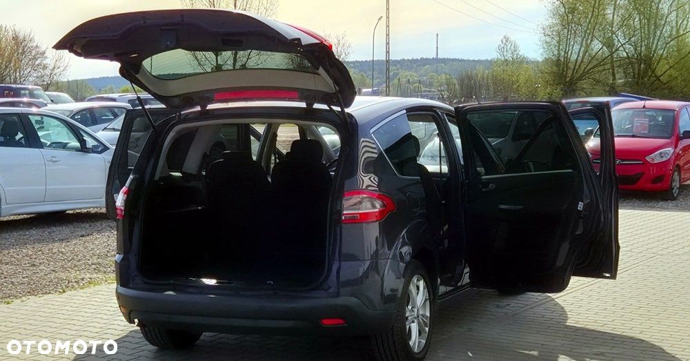 Ford S-Max - 8