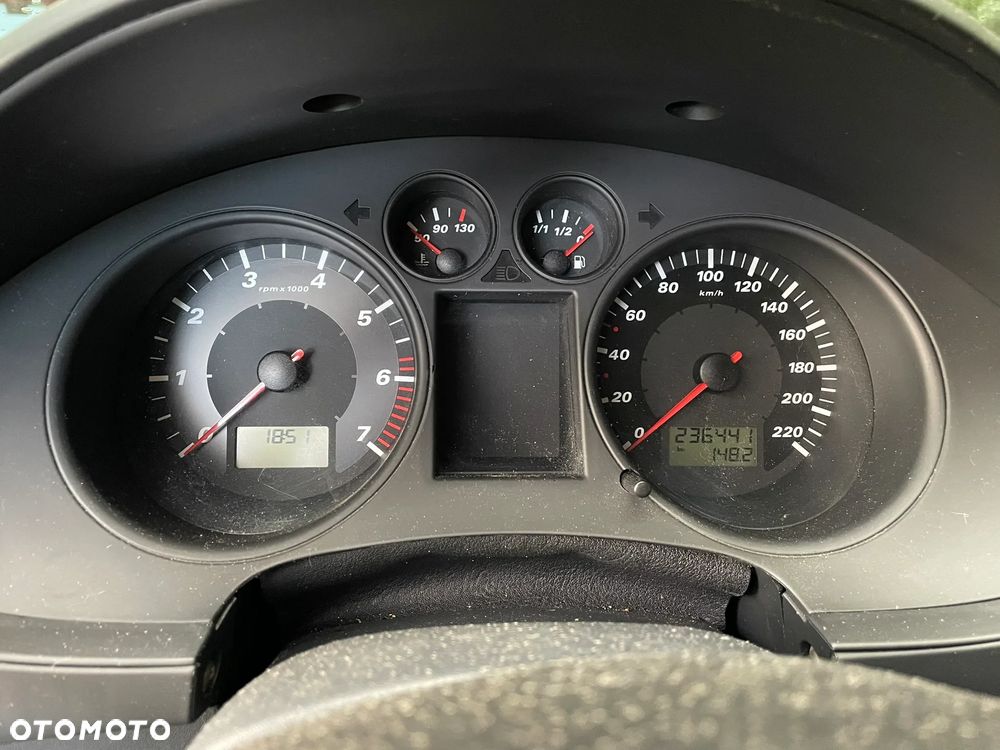 Seat Ibiza 1.4 16V Reference - 13