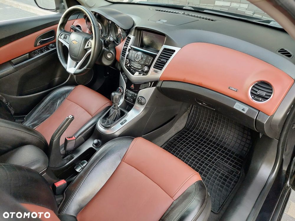 Chevrolet Cruze 1.8 LTZ - 7