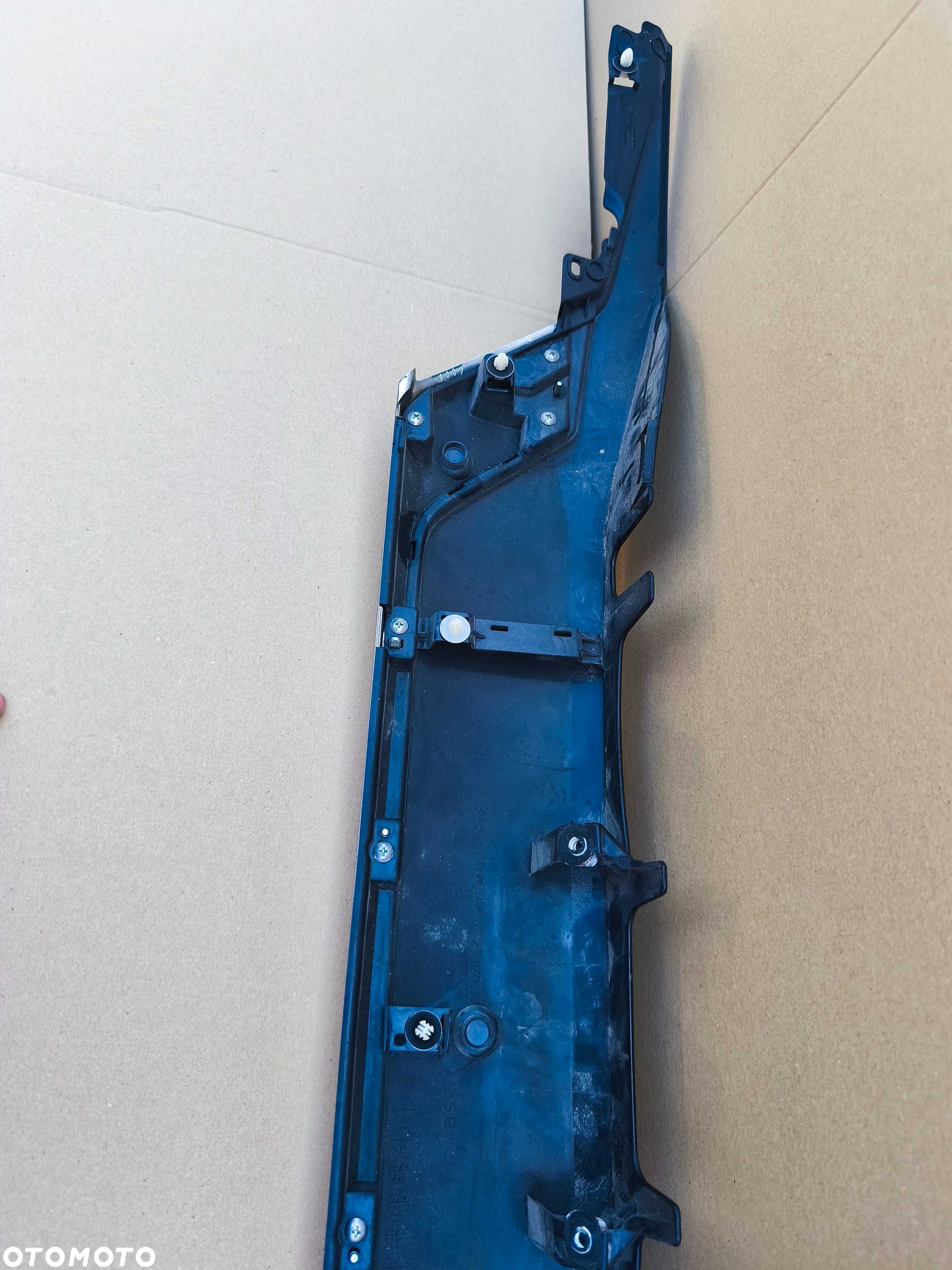 Mitsubishi Outlander III lift blenda klapy tył listwa 5817A.265-02 - 6