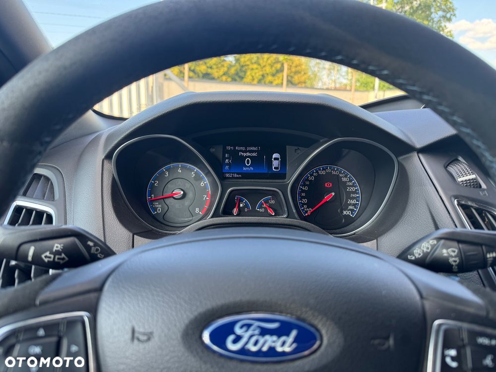 Ford Focus - 21
