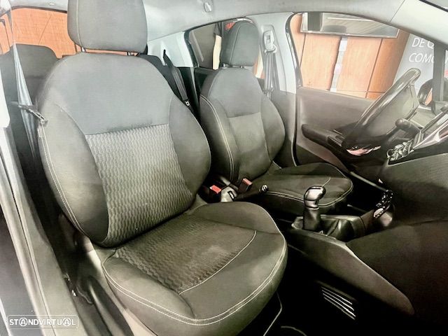 Peugeot 208 1.6 BlueHDi Style - 12
