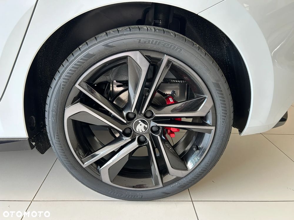 Skoda Fabia - 8