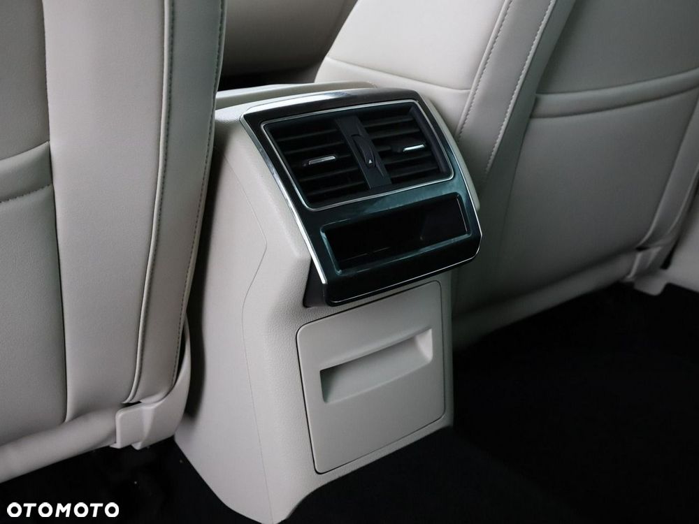 Skoda Superb 2.0 TDI DSG Style - 39