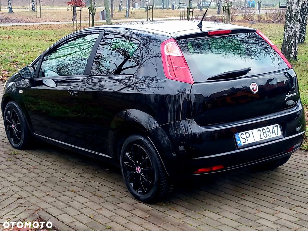 Fiat Grande Punto 1.4 8V Racing - 4