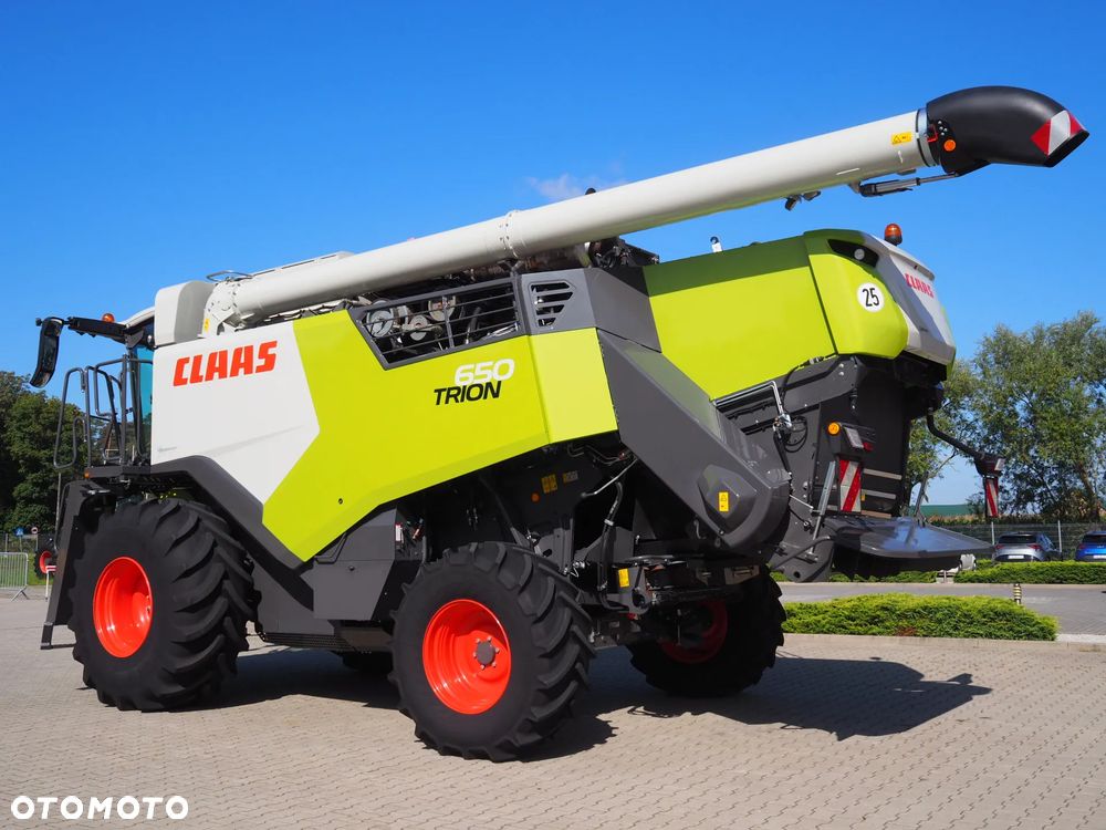 Claas Trion 650 GPS + V680 - 3