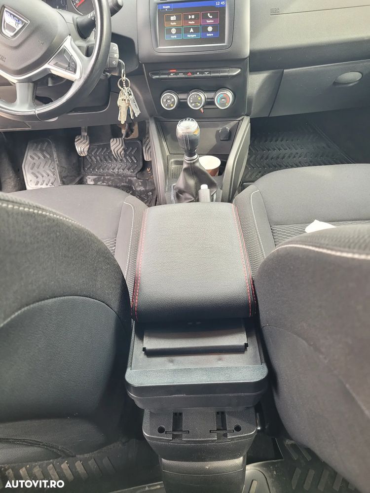 Dacia Duster 1.6 SCe Essential - 24