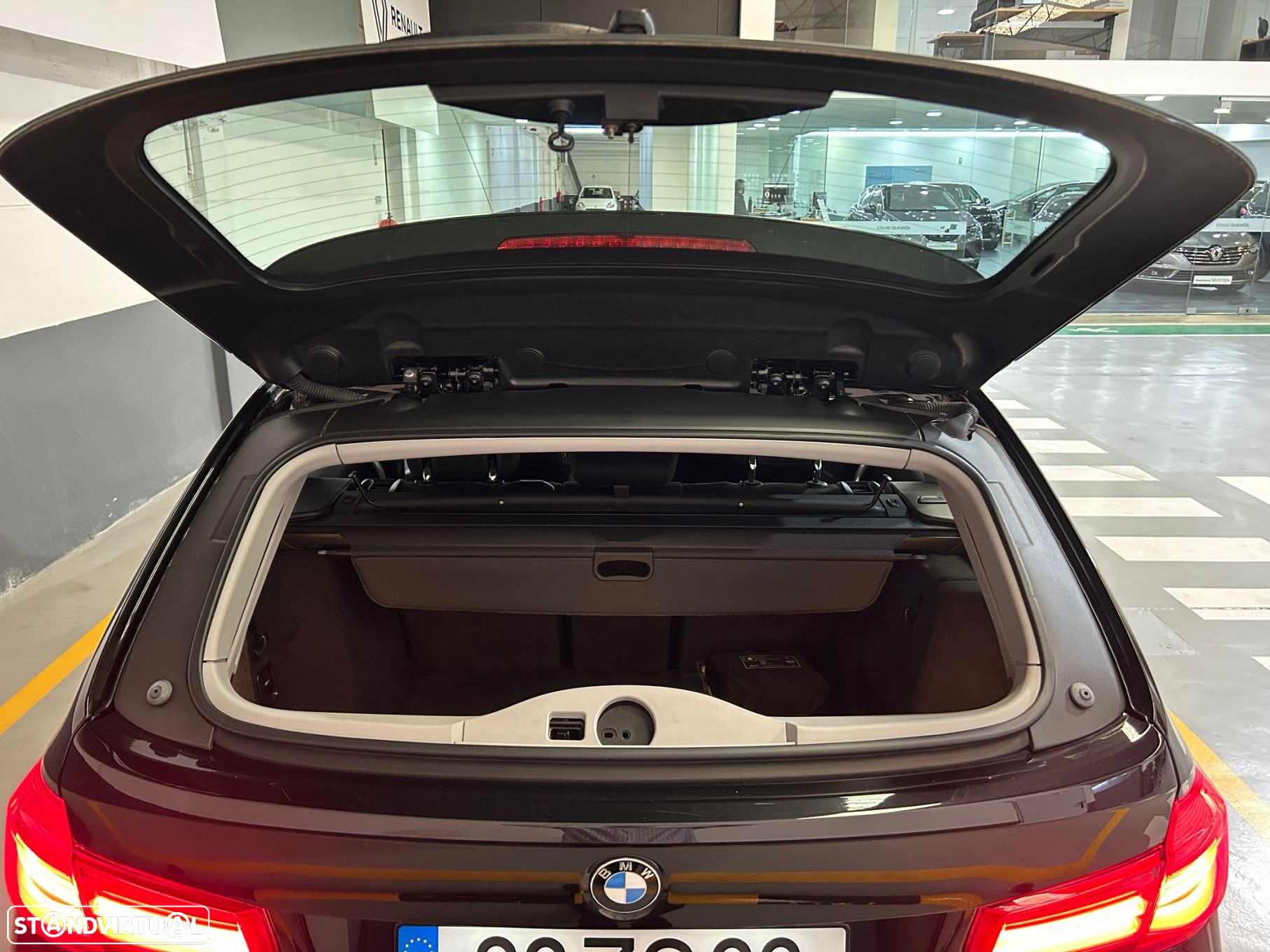 BMW 318 d Touring Auto - 15