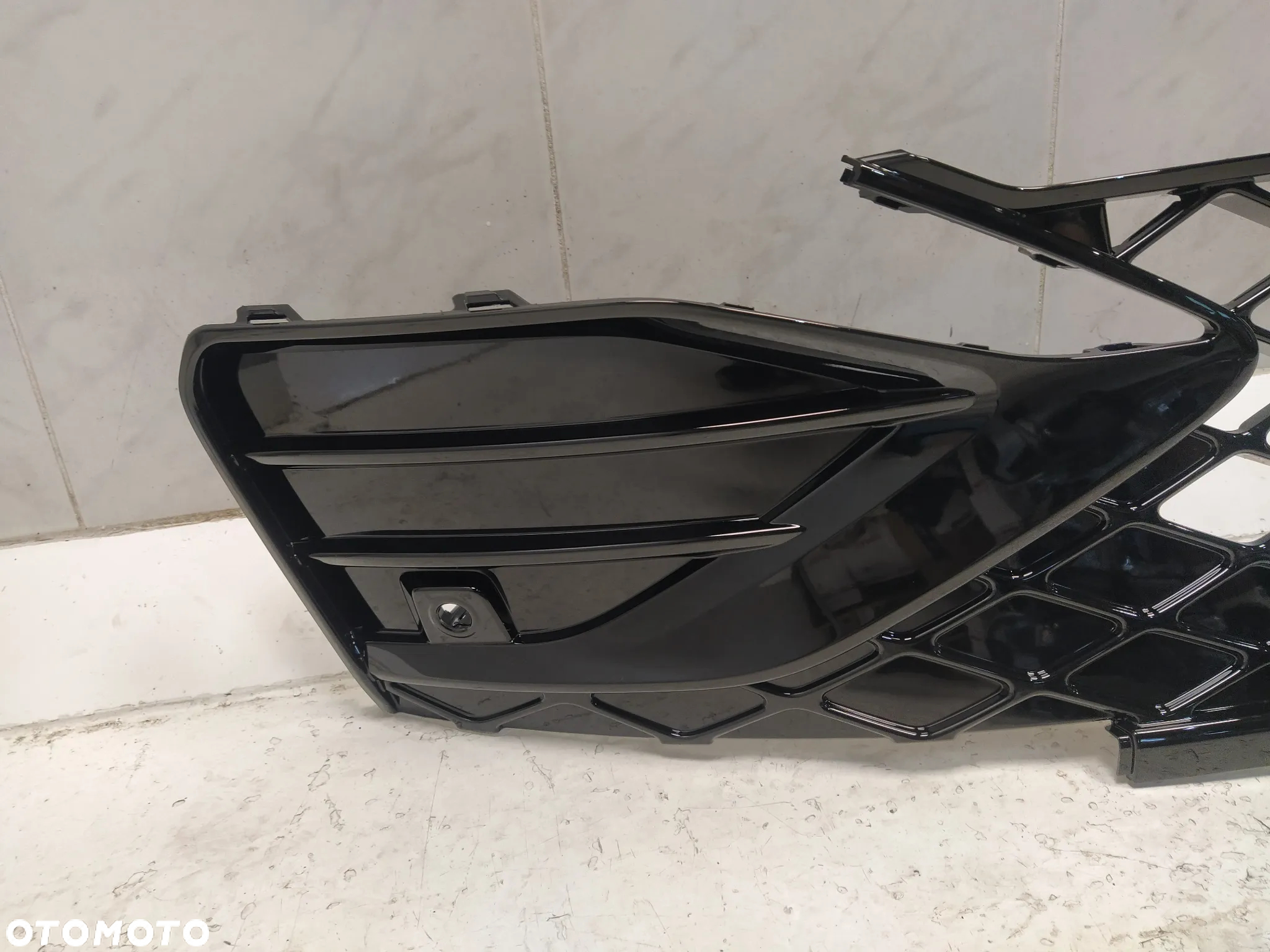 VW GOLF 8 VIII LIFT R-LINE KRATKA ZDERZAKA ATRAPA CHŁODNICY GRILL 4XPDC ORYGINAŁ - 3