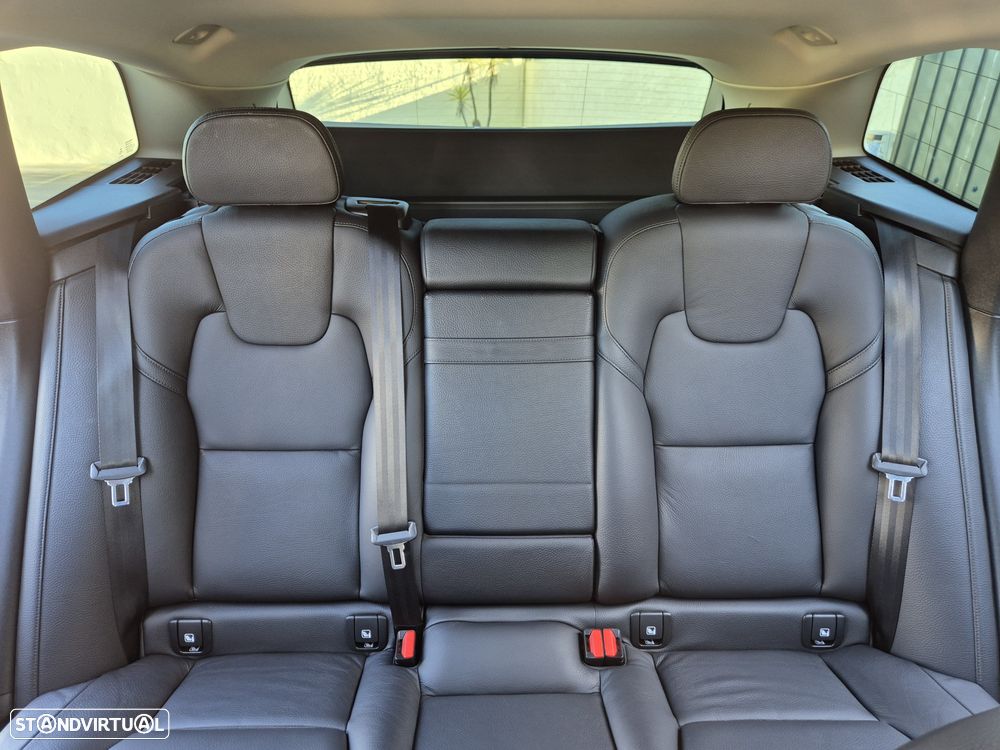 Volvo XC 60 2.0 D4 Inscription Geartronic - 38