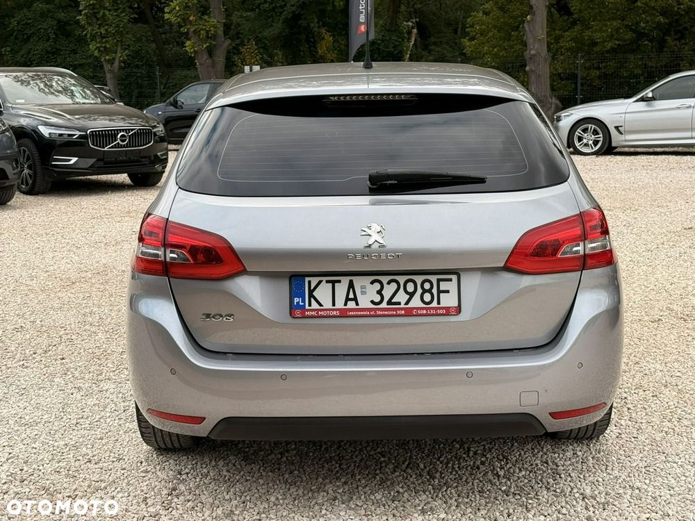 Peugeot 308 2015 photo 4