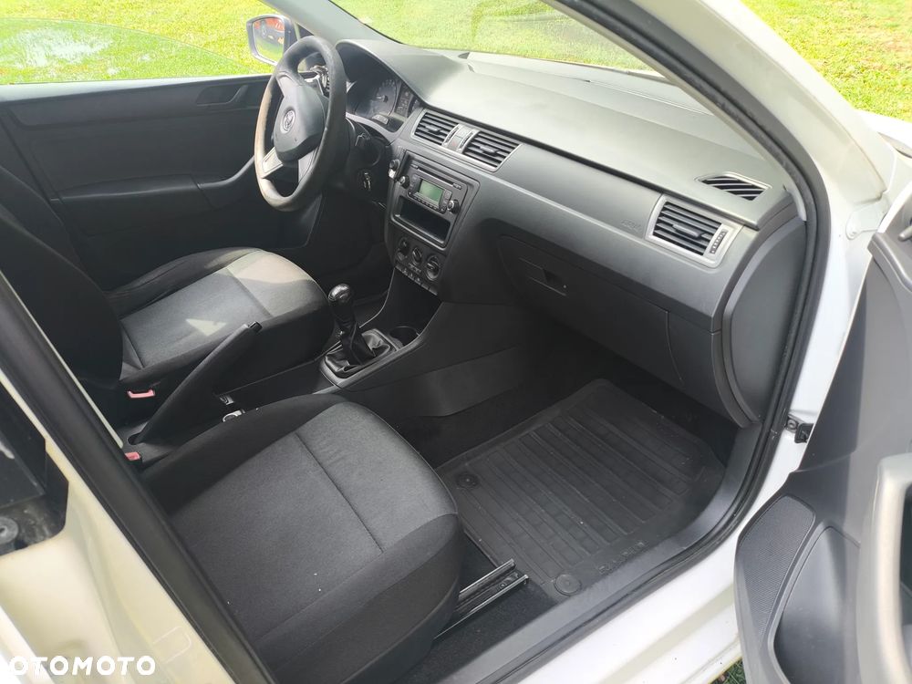 Skoda RAPID - 10