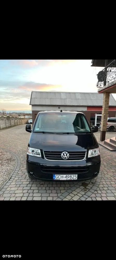 Volkswagen Multivan - 1