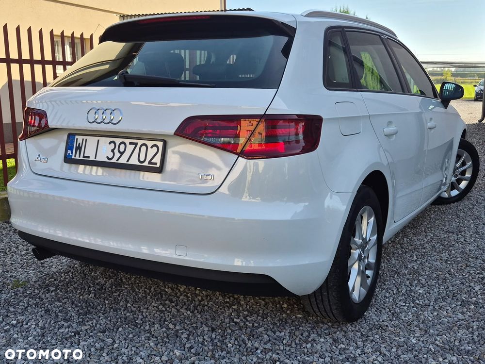 Audi A3 Sportback 1.6 TDI Ambiente - 6
