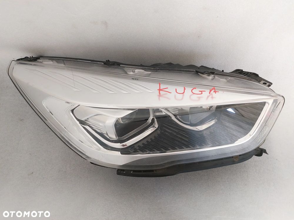 Lampa Reflektor prawy przód Ford Kuga - 1