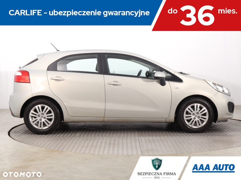 Kia Rio - 7