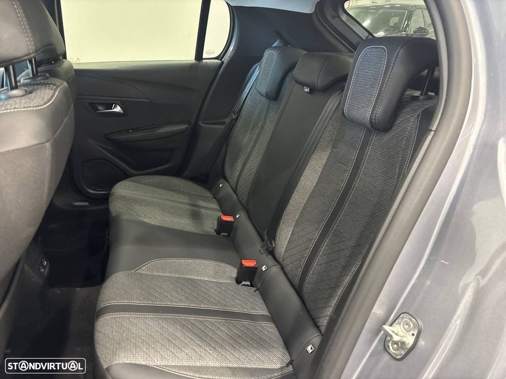 Peugeot 208 1.2 Hybrid Allure e-DCS6 - 10