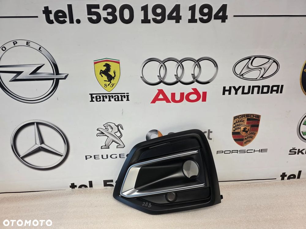 AUDI Q5 II LIFT 80A 21- LEWA / PRAWA KRATKA BOCZNA ZDERZAKA PRZEDNIEGO PRZÓD NR 80A807682N / 80A807680AN , 80A807681N / 80A807679AN NR AUKCJI KB28 - 6