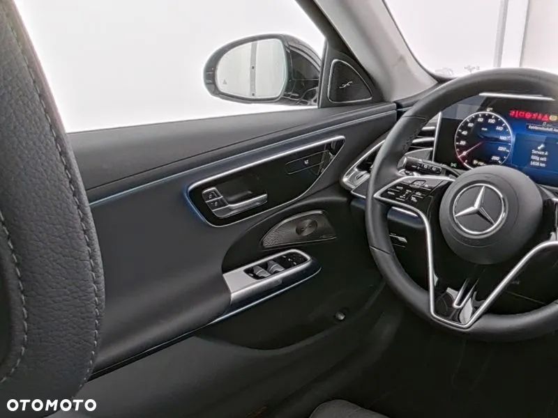 Mercedes-Benz Klasa E 300 de PHEV 4-Matic Avantgarde 9G-Tronic - 5