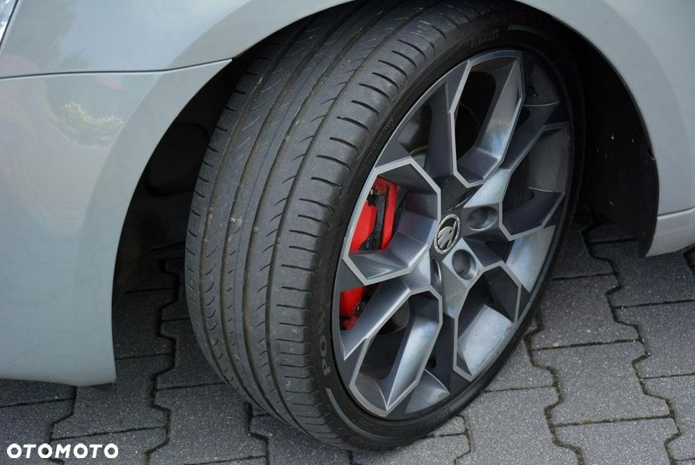 Skoda Octavia 2.0 TSI RS 230 DSG - 38