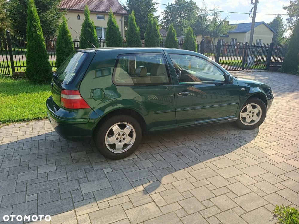 Volkswagen Golf 1.9 TDI Highline - 7