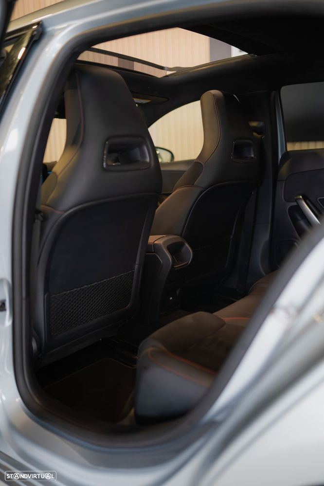 Mercedes-Benz A 250 e 8G-DCT AMG Line - 25