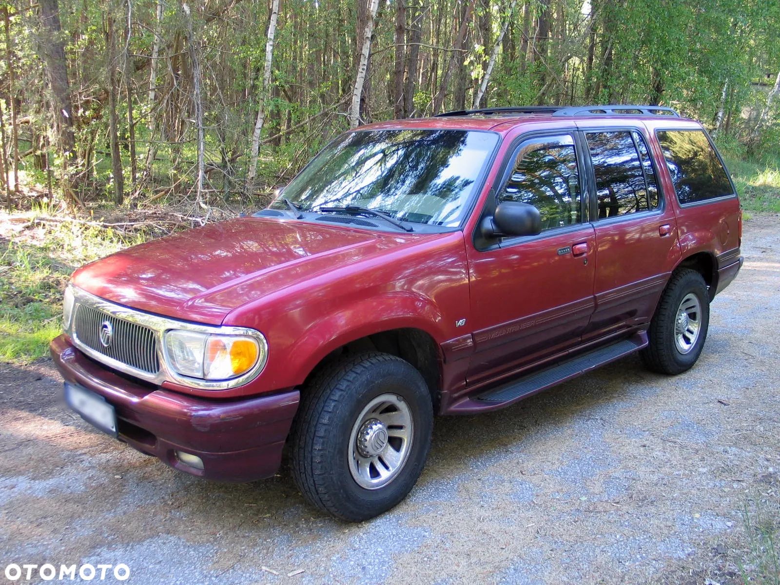 Ford Explorer - 1