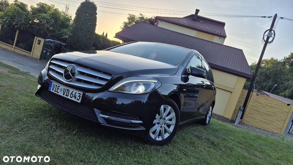 Mercedes-Benz Klasa B 180 BlueEFFICIENCY Edition - 11