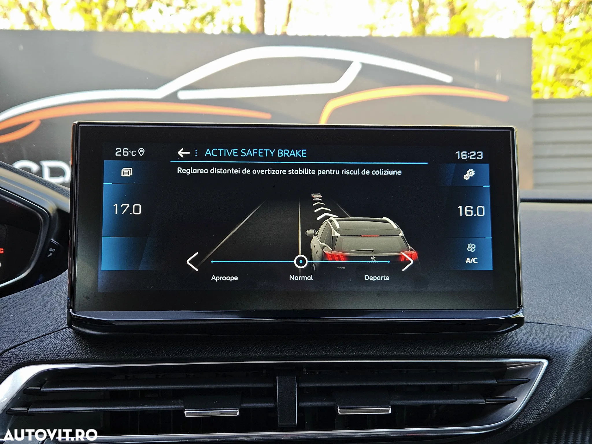 Peugeot 3008 1.5 BlueHDI 130 EAT8 Allure Pack - 28