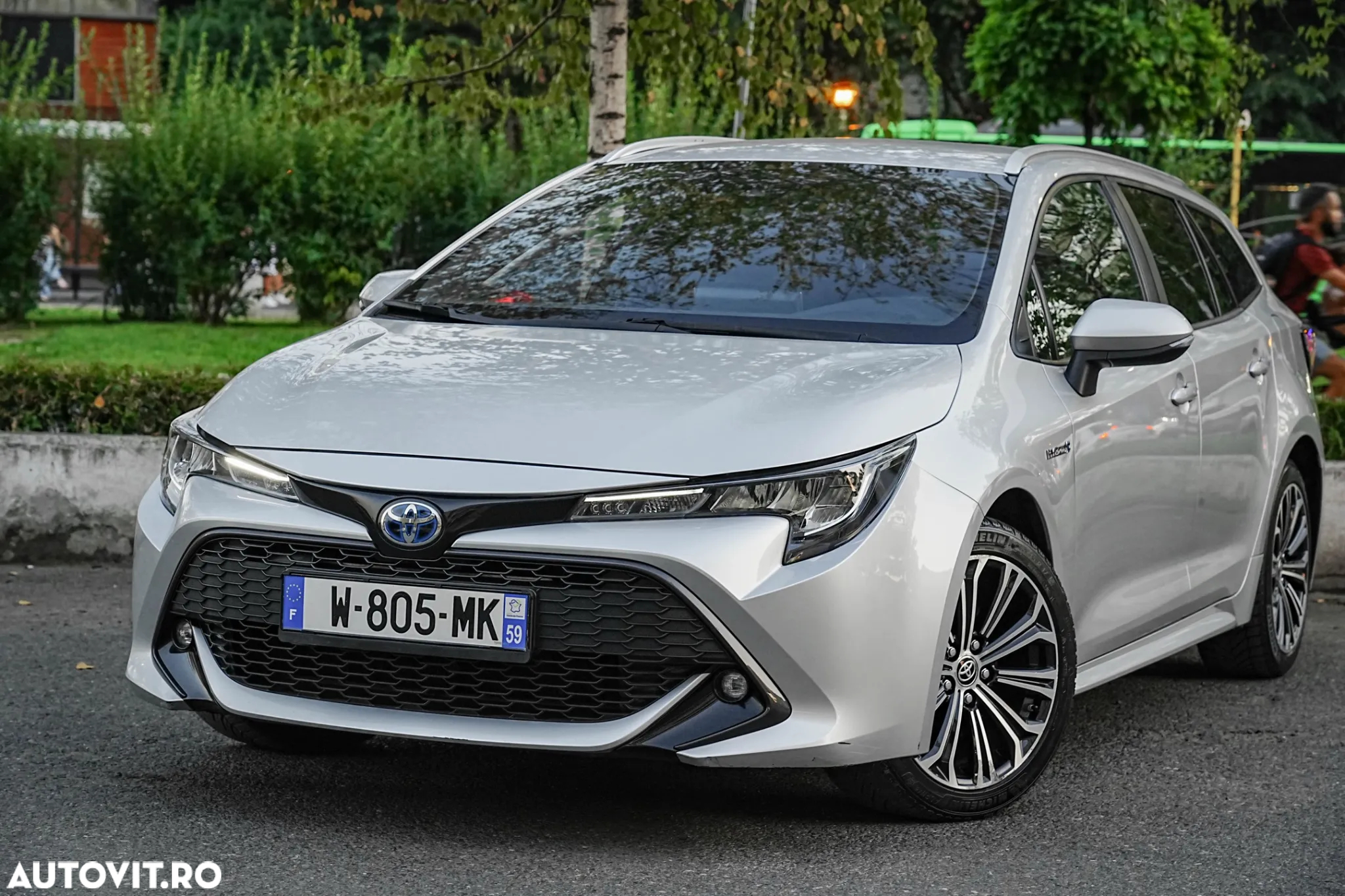 Toyota Corolla 2.0 HSD Exclusive - 11