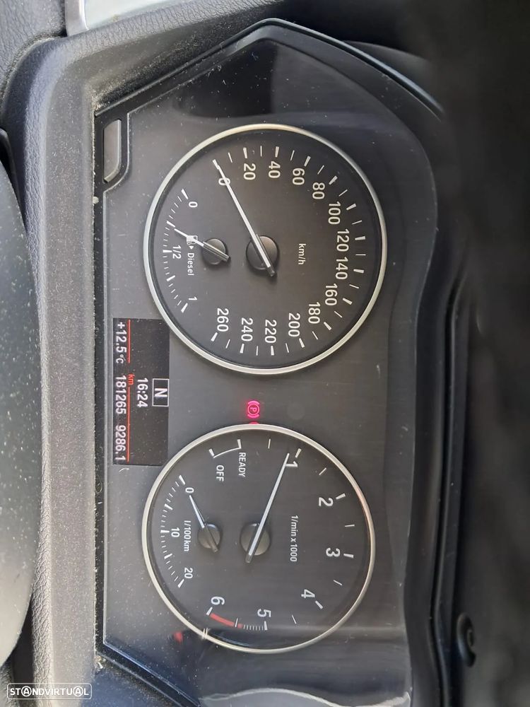 BMW X1 xDrive18d xLine - 4